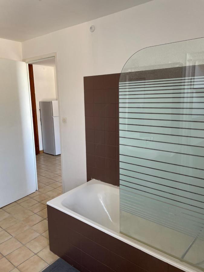 Charmant T2 Au 1Er Dans Residence Avec Parc Arbore Saint-Pierre-le-Moûtier Exteriör bild